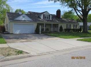 250 Oakdale Rd, Berea, OH 44017