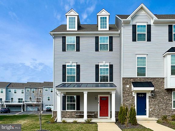 2nd image of 547 Lewes Landing Rd