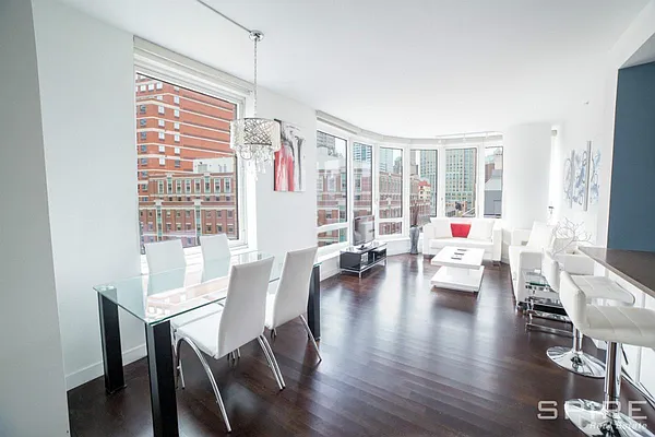 Sold by Douglas Elliman | media 62