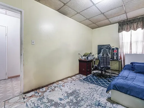 113 34th Street image 11 of 17