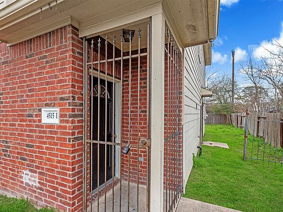 2nd image of 4515 Perry St Unit B