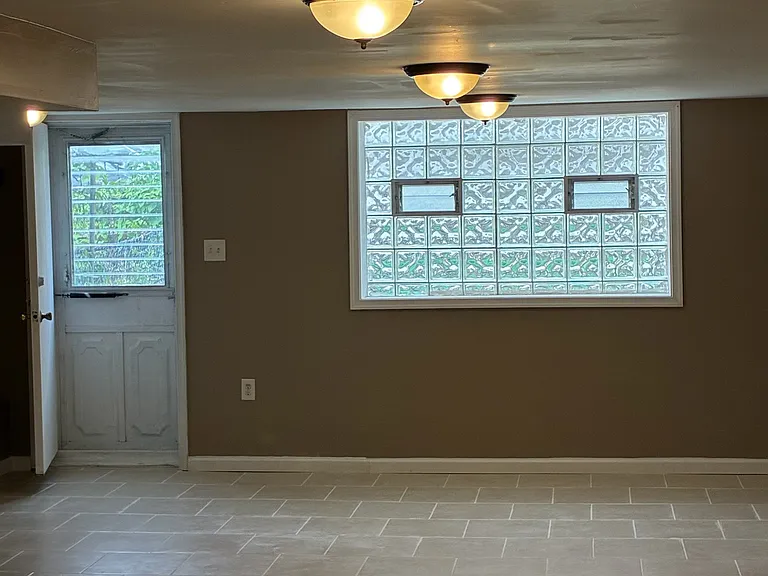 9889 Garvey Dr — Photo 33