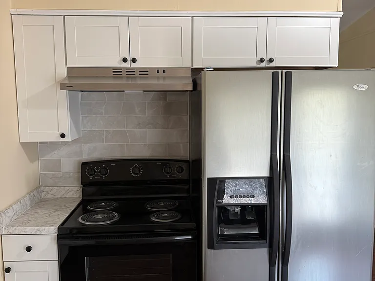 1606 Post Rd S — Photo 9