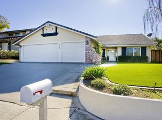 3560 Radcliffe Rd, Thousand Oaks, CA 91360