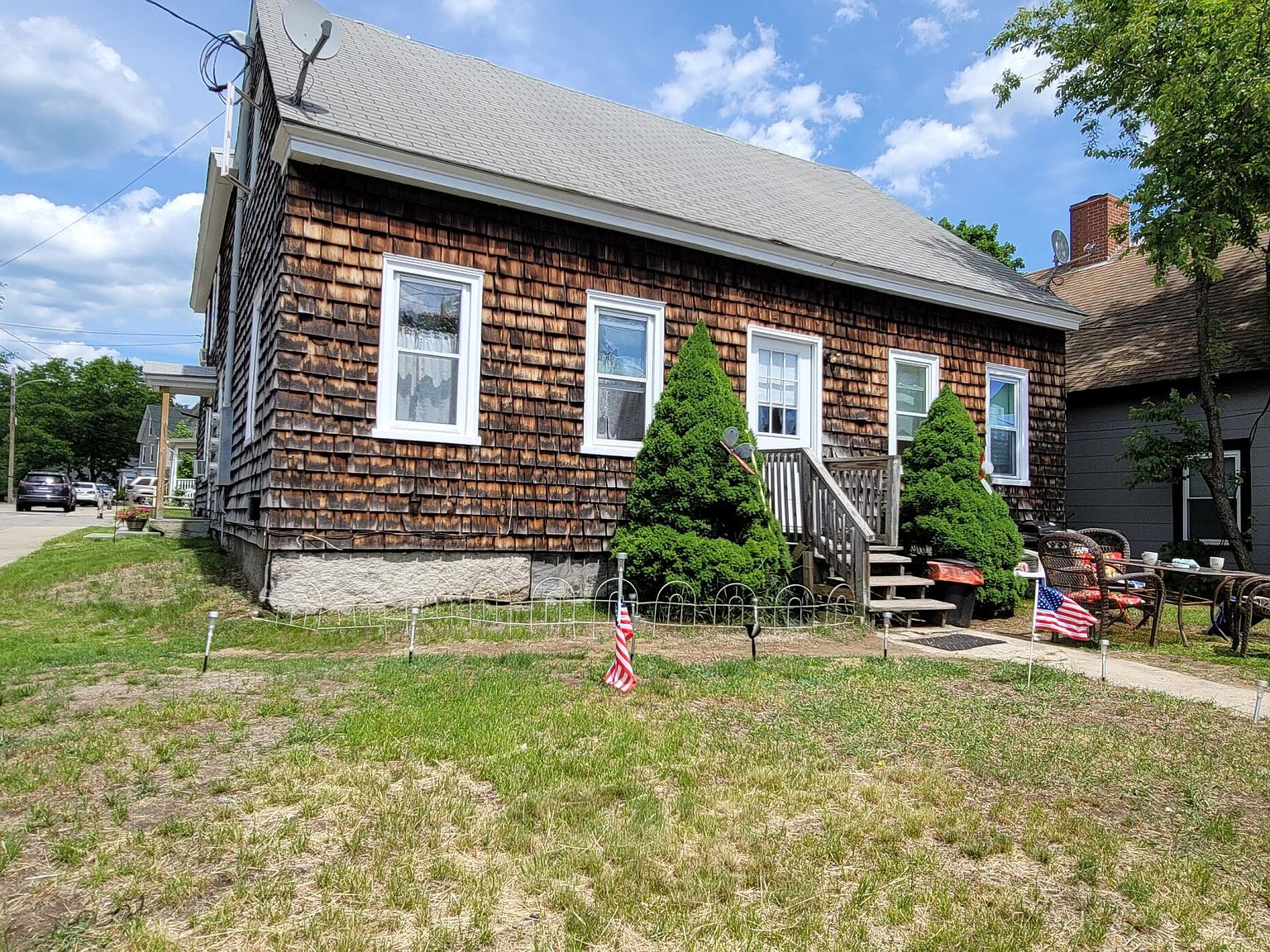 14 Pleasant Street, Springvale, ME 04083 Zillow