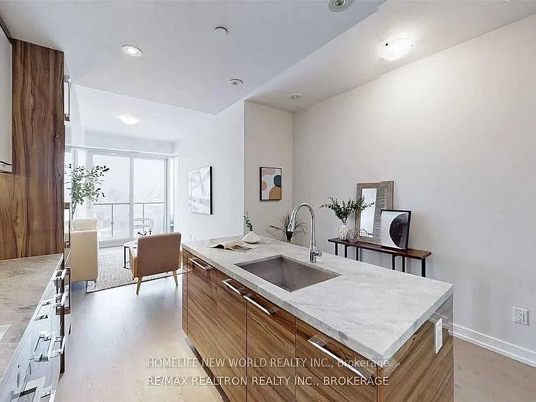 488 University Ave #3101 — Photo 33
