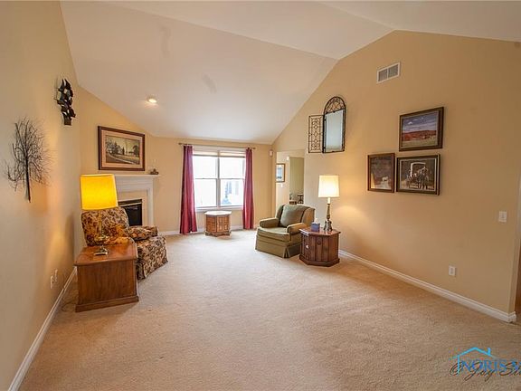 5th image of 10765 S Lakes Dr
