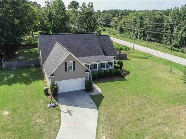 2 Belmont Dr, Camden, SC 29020