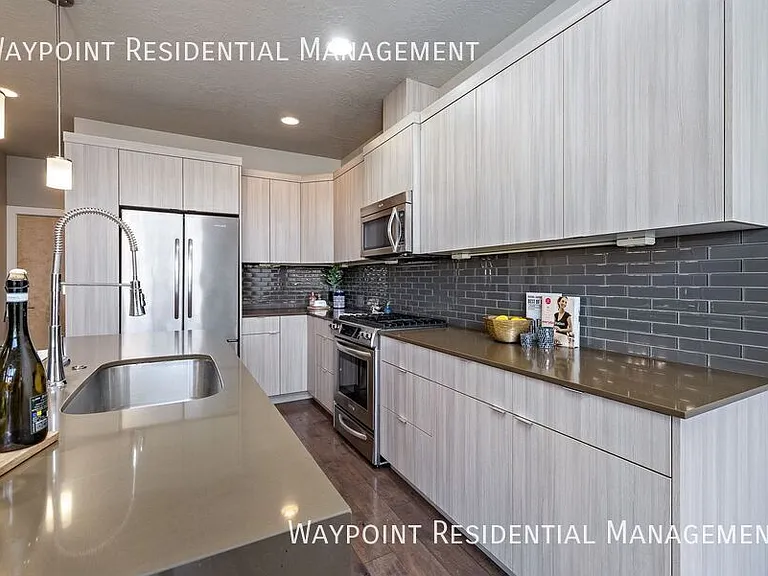 1415 E Lone Creek Dr — Photo 14