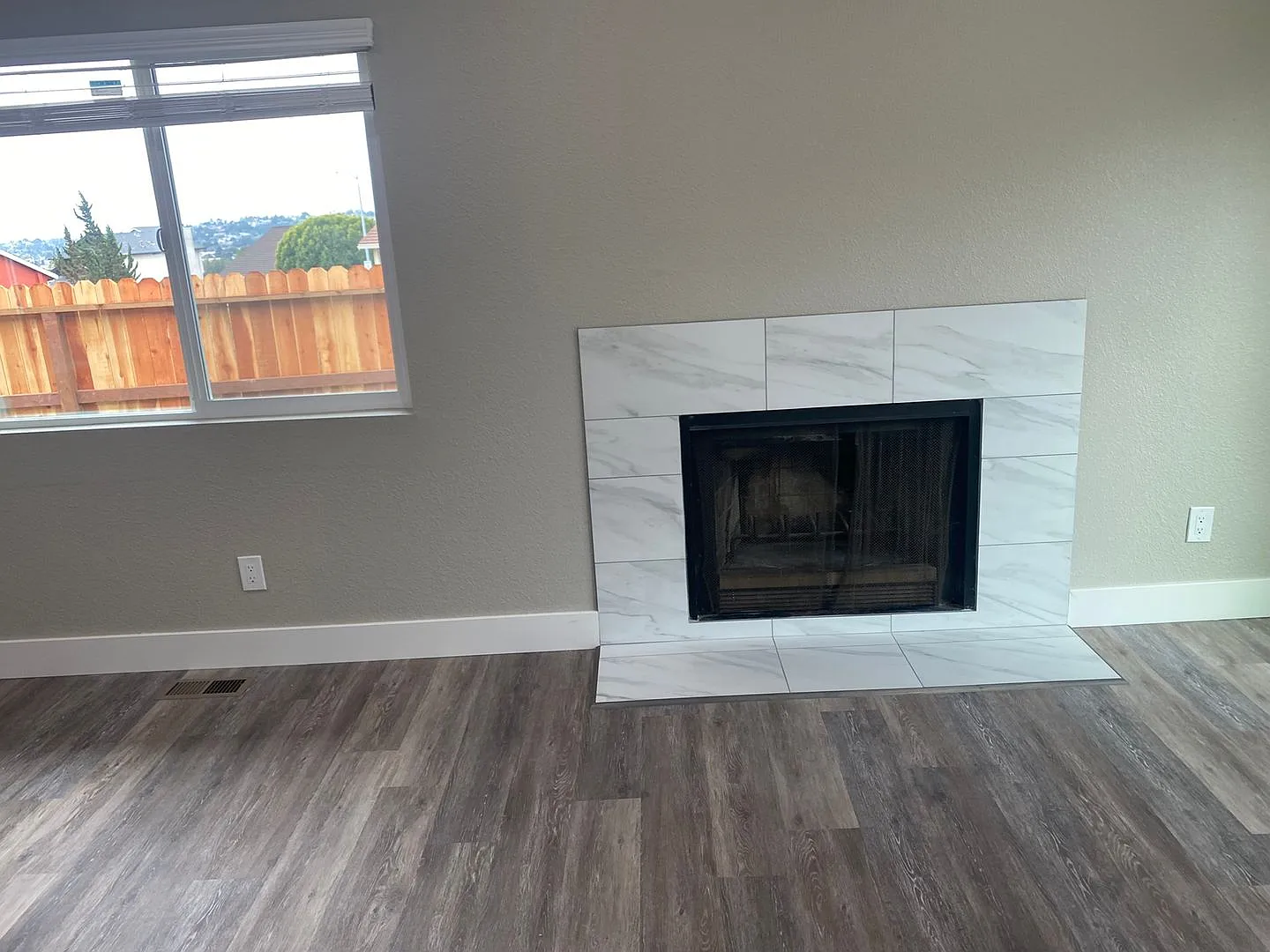 Fully Renovated 4 Bedroom 2 Bath Single Family Home — Photo 3