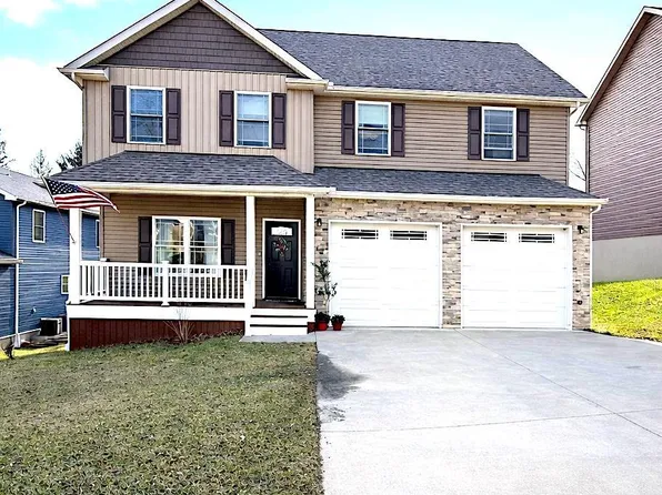 2364 School House Rd, Fairmont, WV 26554