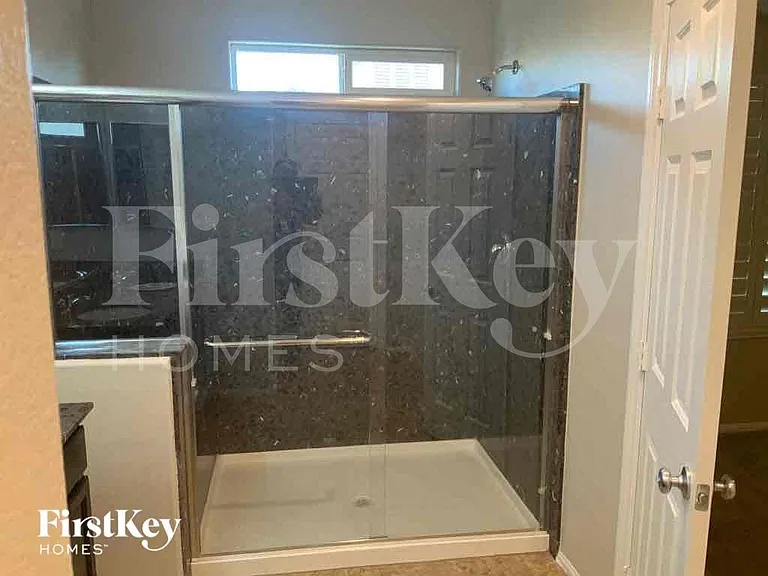 11060 Camden Bay St — Photo 19