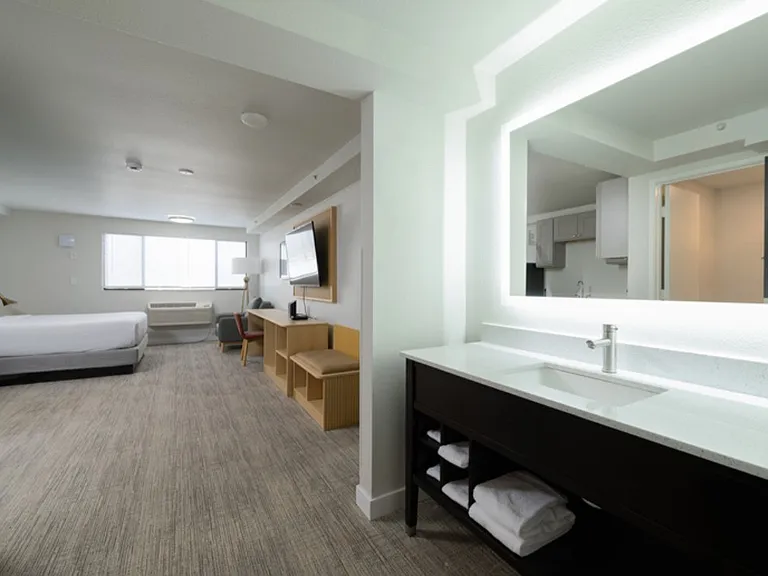 Thea Apartments — Photo 7