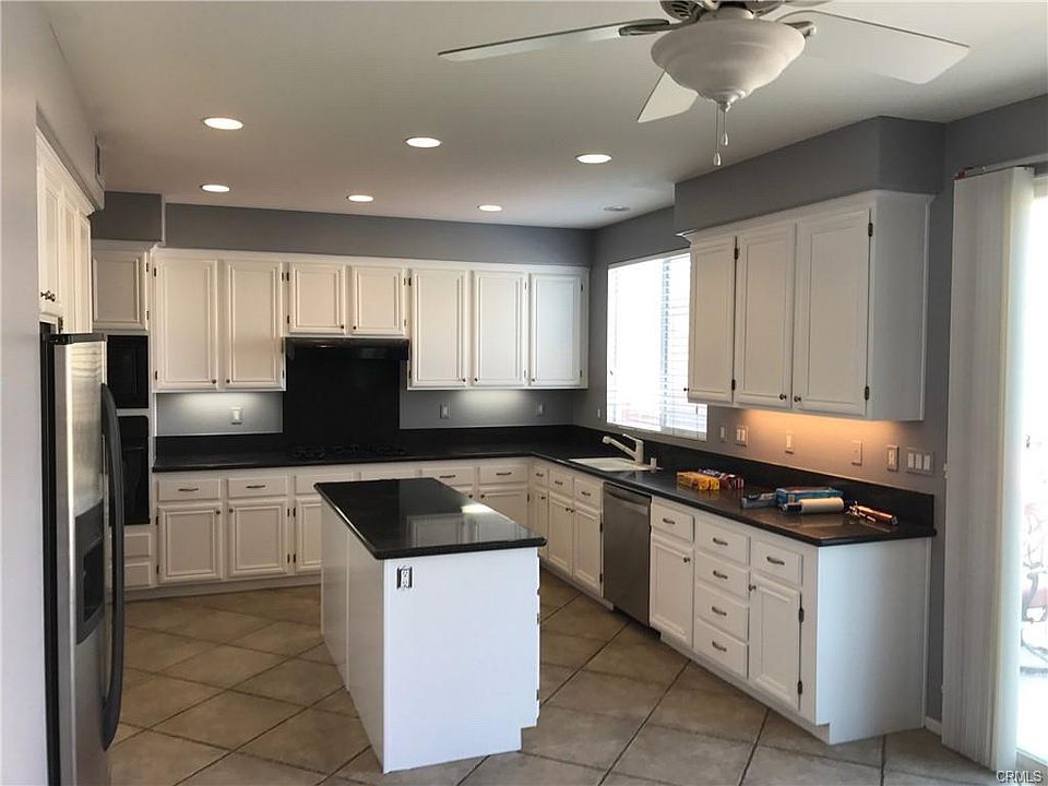 2nd image of 33810 Summit View Pl