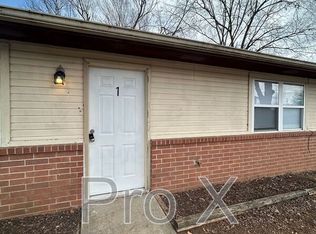 1305 W New Hope Rd #B, Rogers, AR 72758