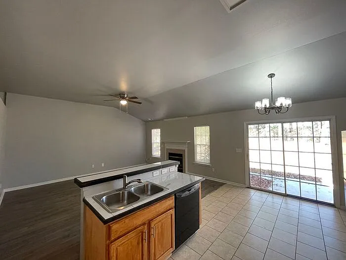 16200 Circlegreen Dr — Photo 5