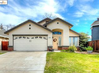 406 Apple Hill Dr, Brentwood, CA