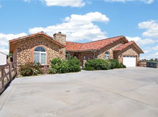 11380 Rochester Rd, Phelan, CA 92371