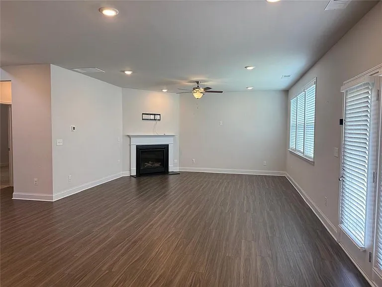 112 Blue Iris Ct — Photo 7