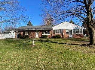 N73W25025 Howard Ln, Lisbon, WI 53089