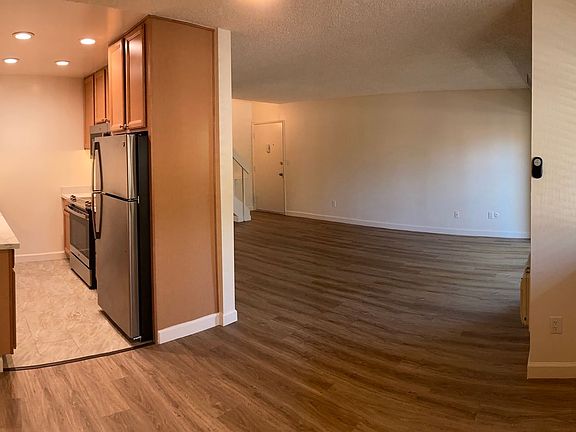 5th image of 111 Cleaveland Rd #82