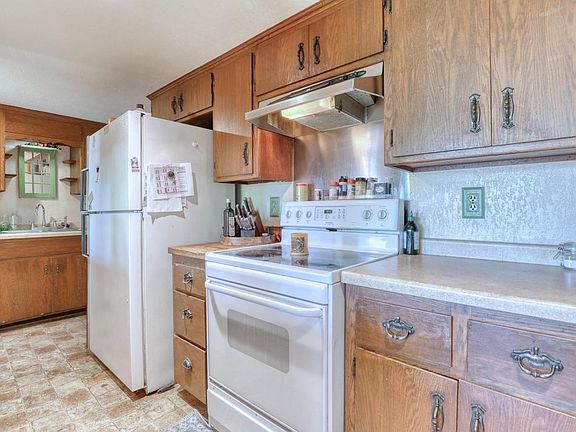 2nd image of 427 W Main STREET