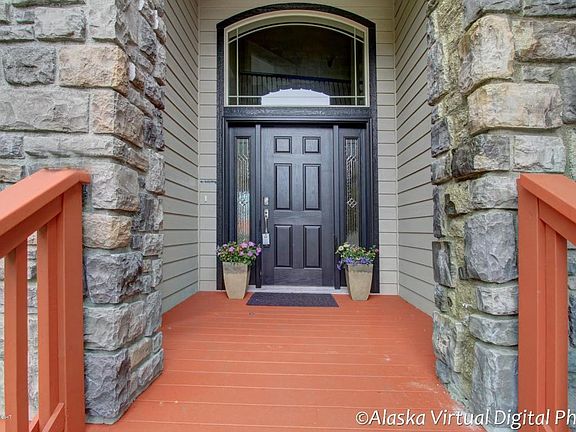 4th image of 16914 Ludlow Cir