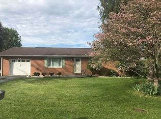 169 Longview Estates Loop, Maxwelton, WV 24957