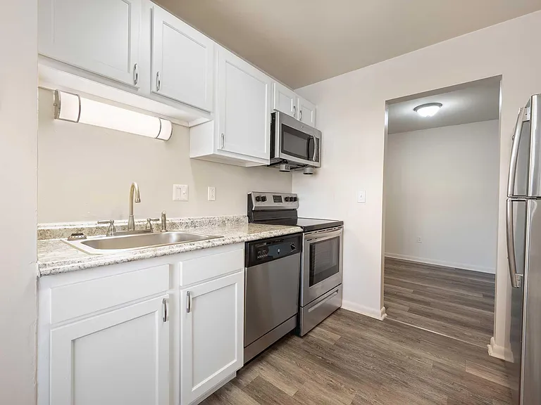Windsor Hills Apartments — Photo 69