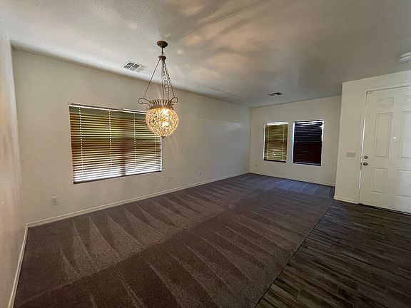 living room_06102022