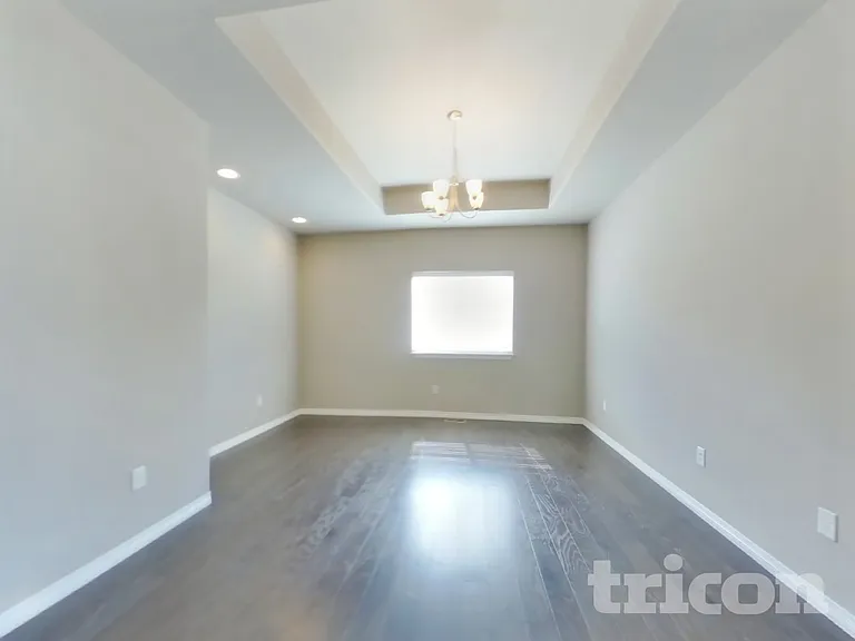 1804 Ruddlesway Dr — Photo 4