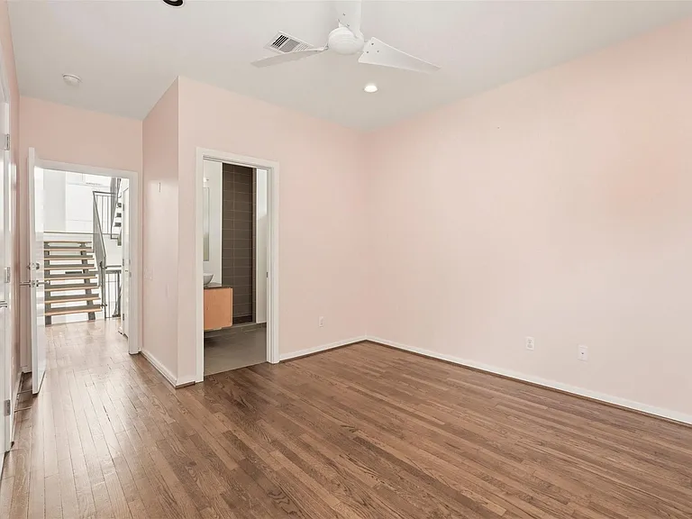 1823 Southmore Blvd — Photo 23