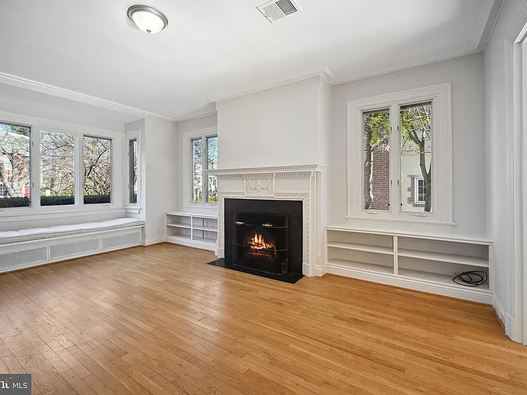 3216 Klingle Rd NW — Photo 5