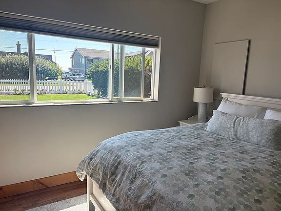 5th image of 2099 Shore Ave