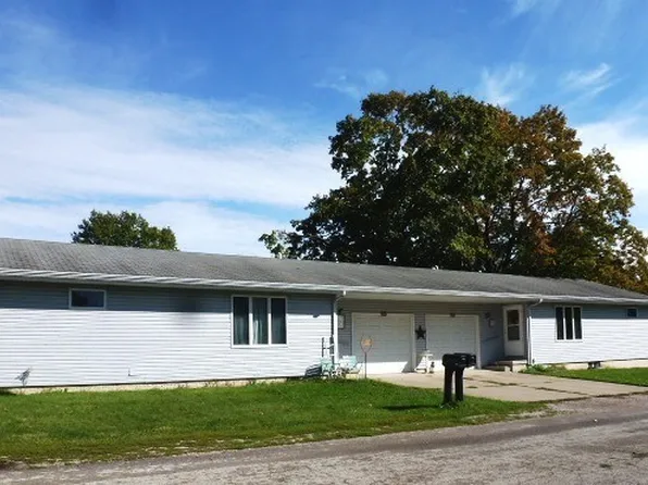 100 N Harrison St, Clinton, IL 61727