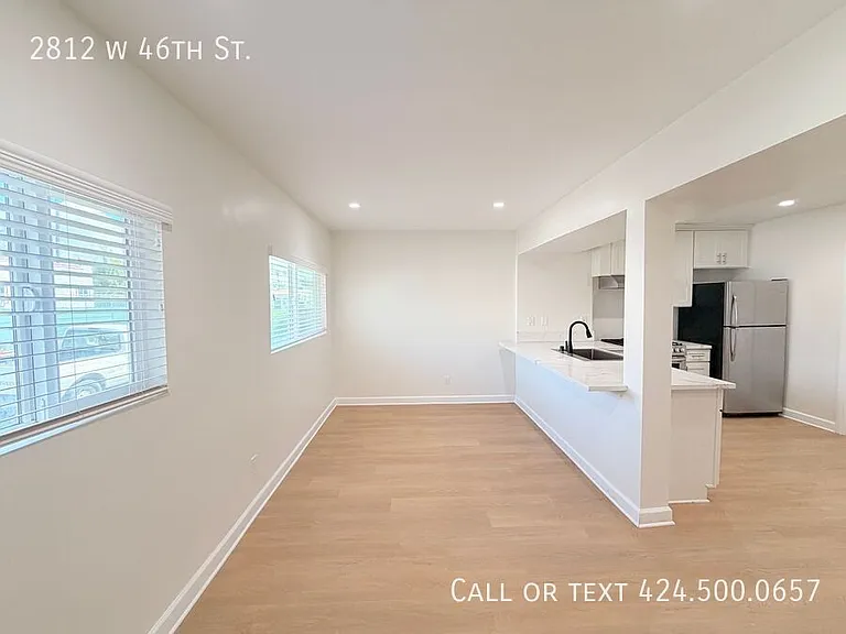 2812 W 46th St — Photo 2