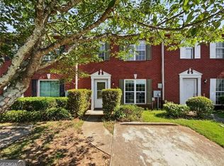5823 Strathmoor Manor Cir, Lithonia, GA 30058