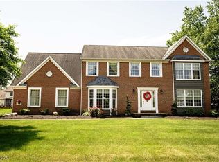 6750 Thornbriar St NW, Canton, OH 44718