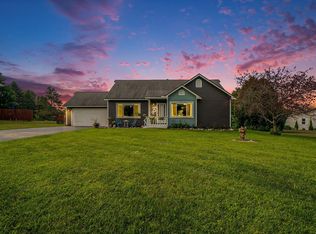 1227 Valley Dr, Traverse City, MI 49685