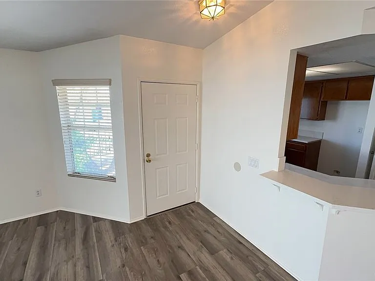 28043 Calle Casera — Photo 4