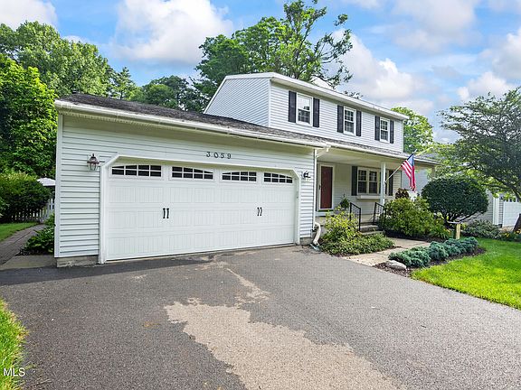 2nd image of 3059 E Old State Road