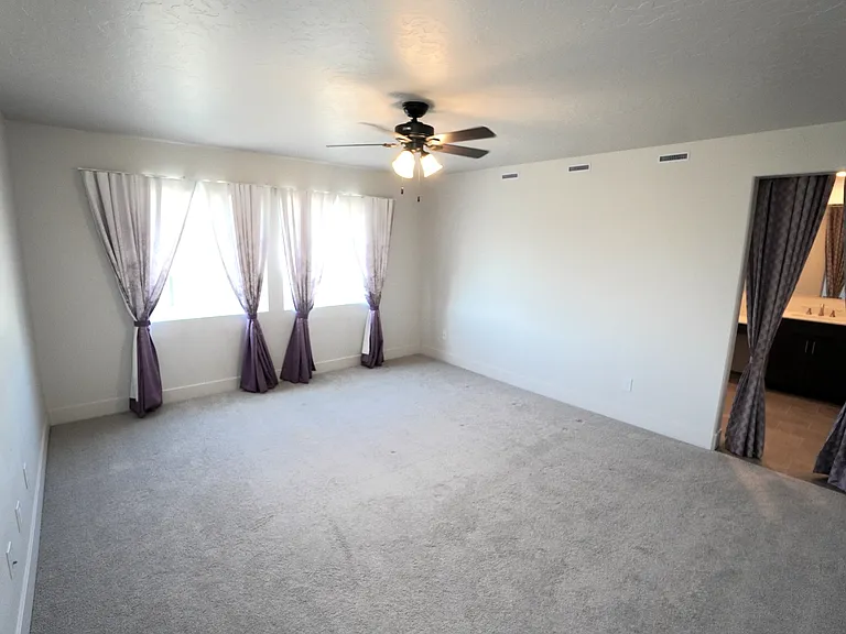 245 E Caldera St — Photo 34