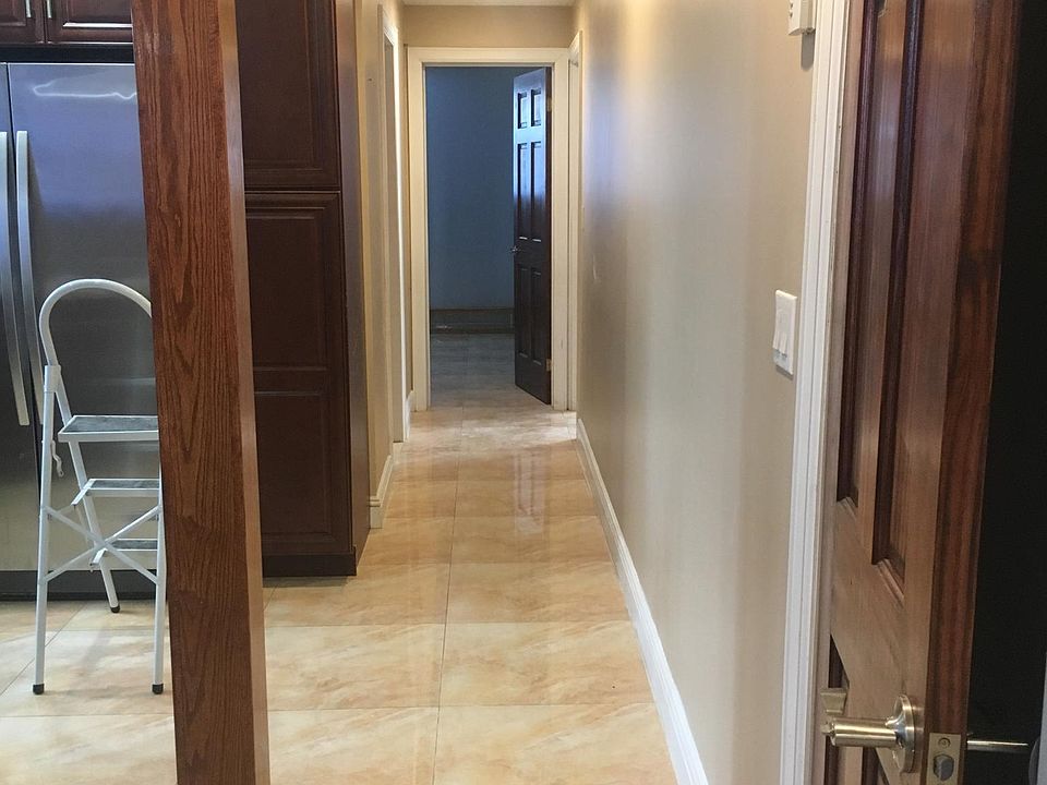 Hallway leading to the bedrooms.