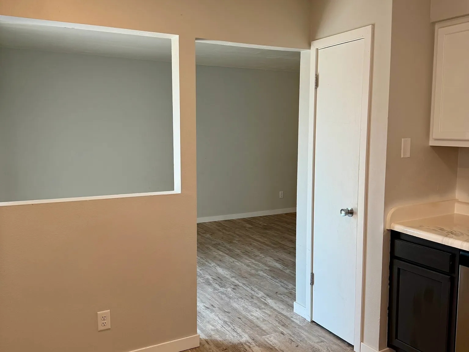 2 bed, $1,588 — Photo 4
