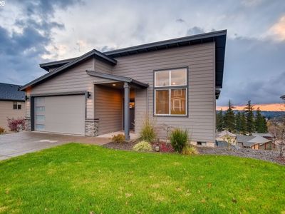 1585 NE Heaven St, Estacada, OR, 97023