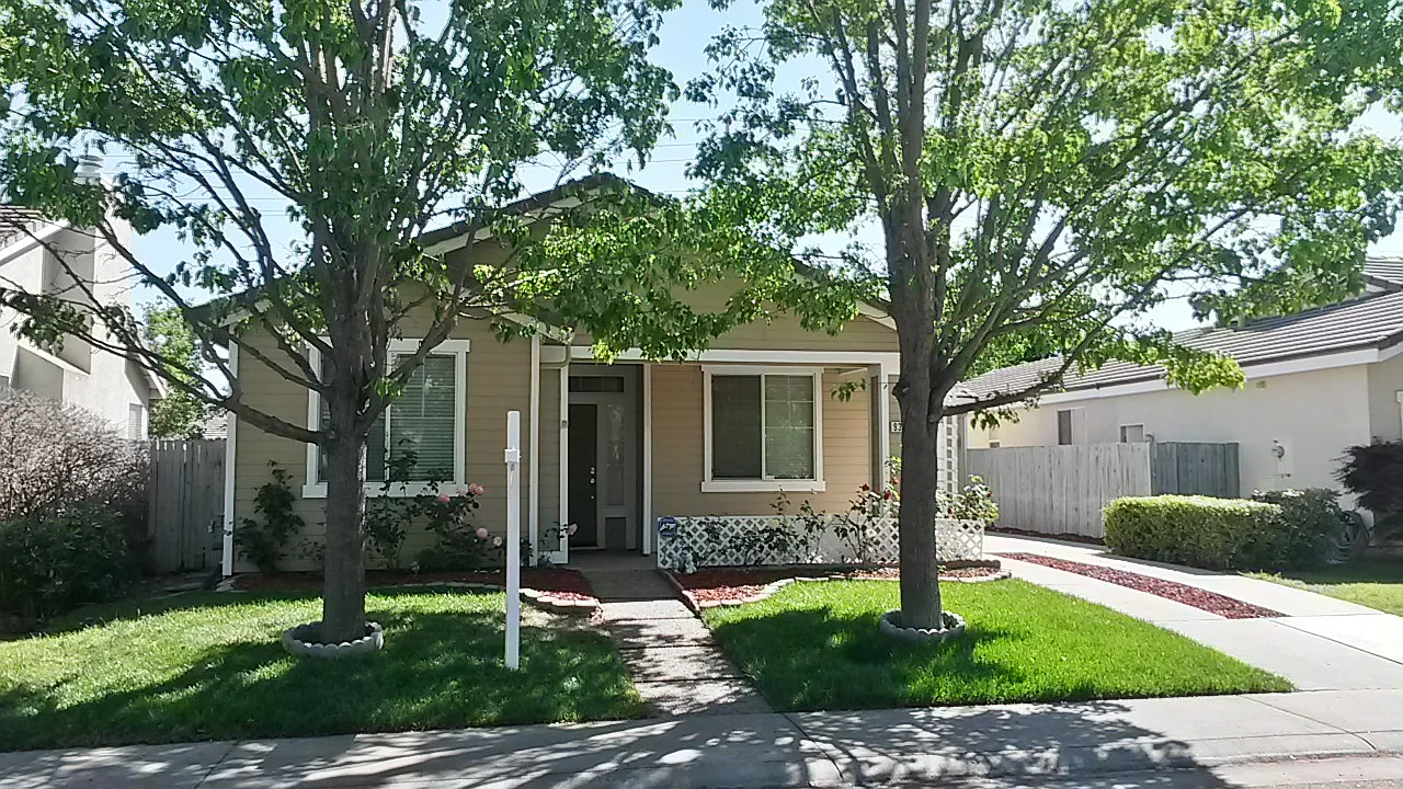 9342 Marlemont Cir photo 1