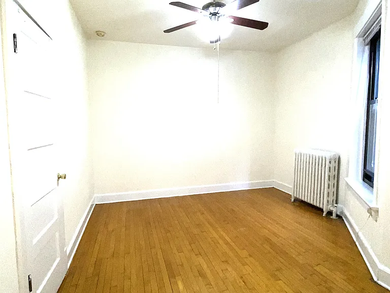 1204 W Addison St #2W — Photo 5