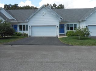 16 Center St, Durham, CT 06422