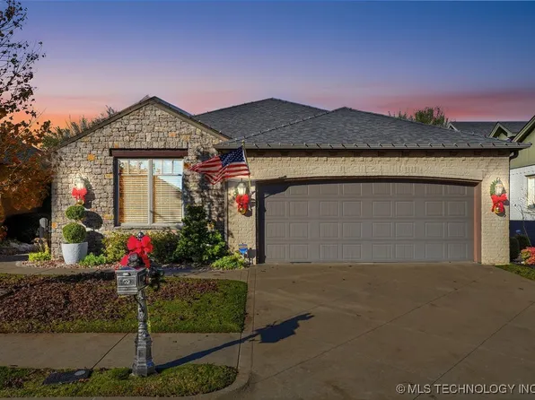 8434 S Phoenix Pl, Tulsa, OK 74132