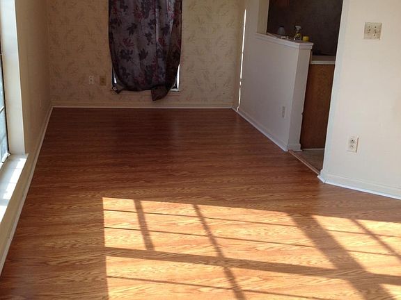2nd image of 123 Westscott Dr #A